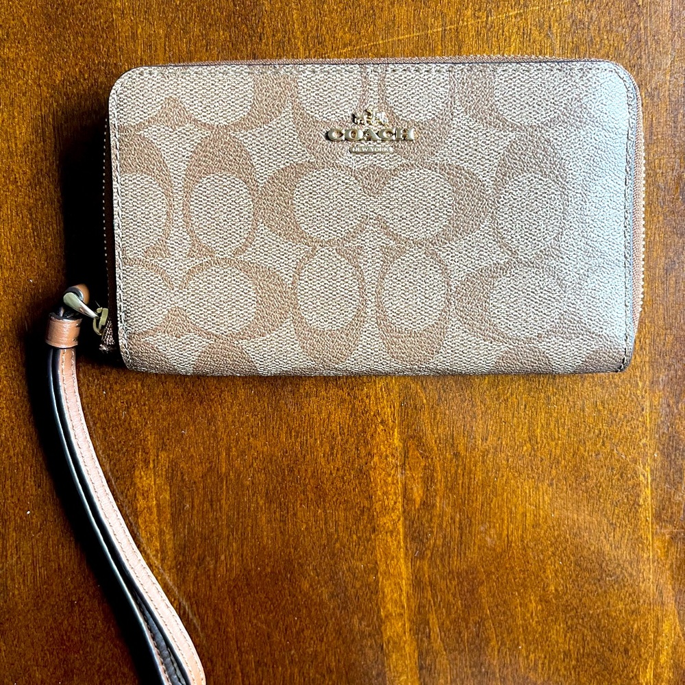 Coach Wristlet